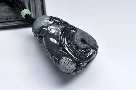 烏雞翡翠真假